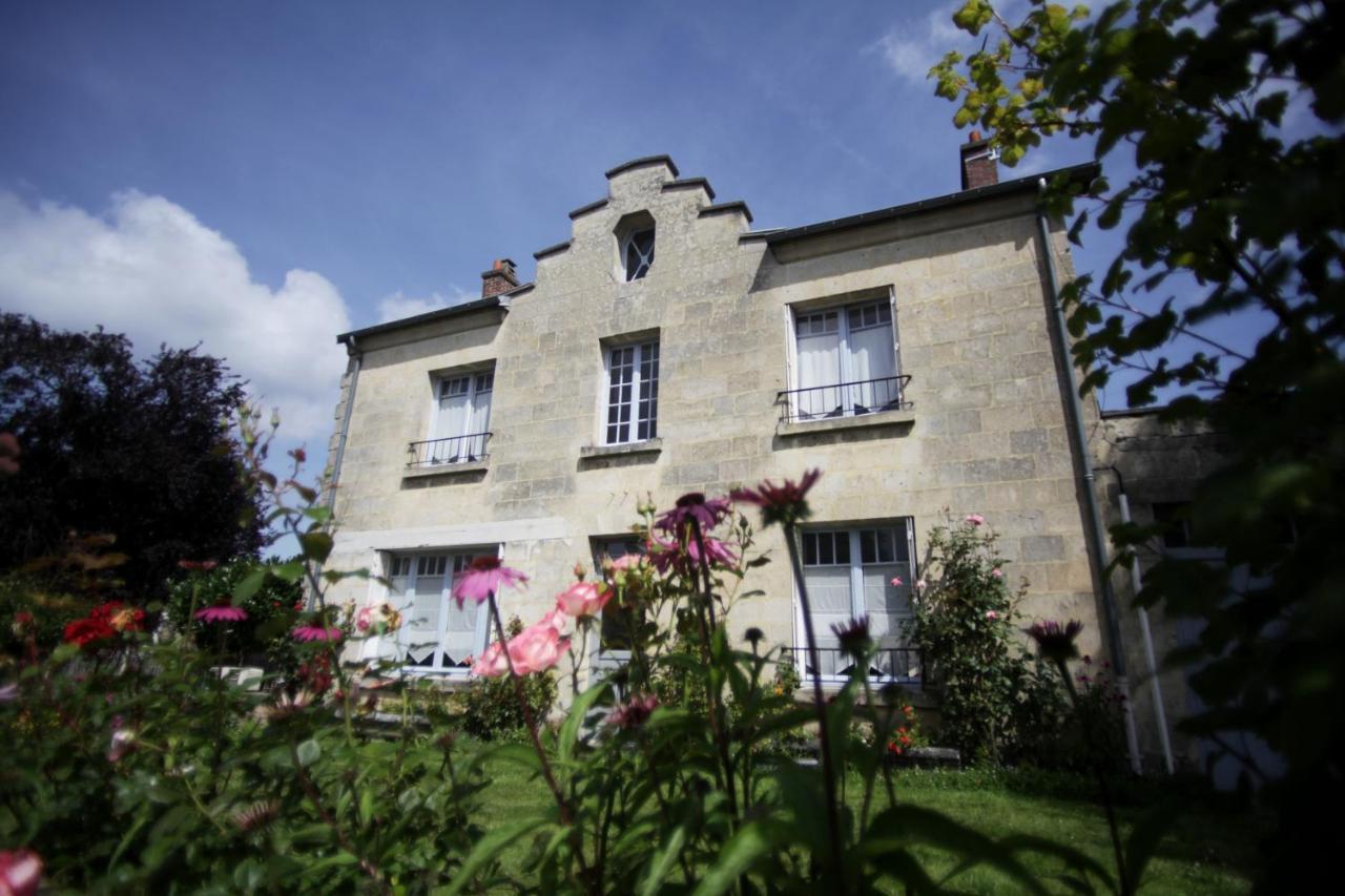 Chez Ric Et Fer Bed & Breakfast Coucy-le-Chateau-Auffrique Exterior photo