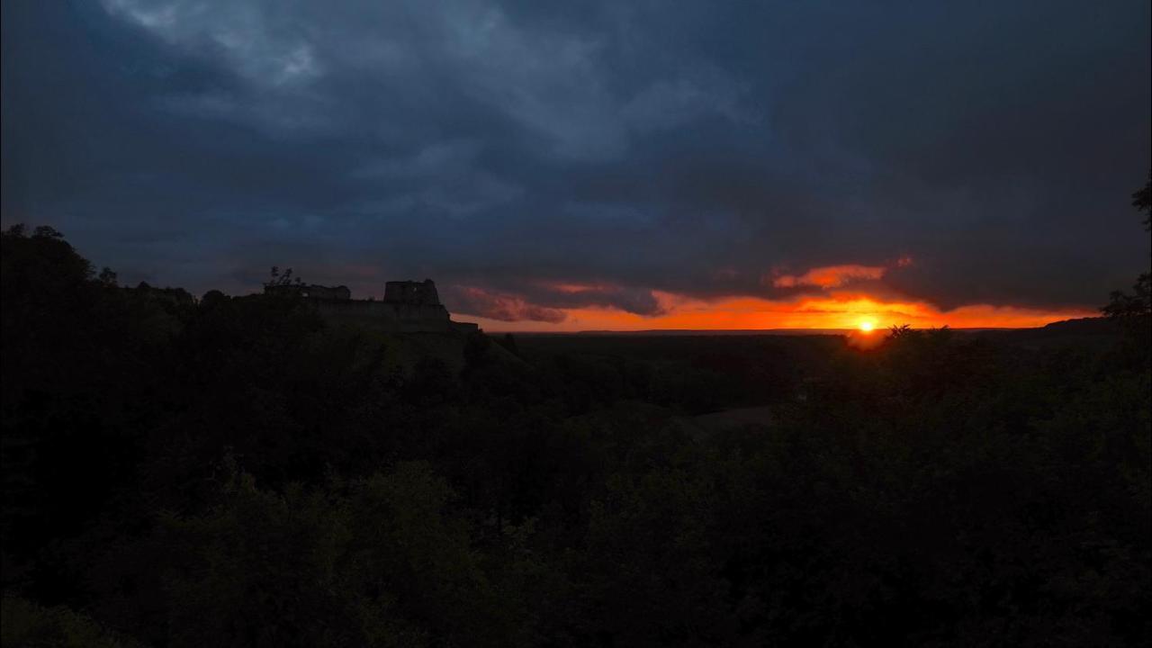 Chez Ric Et Fer Bed & Breakfast Coucy-le-Chateau-Auffrique Exterior photo